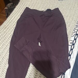 HALARA Women's Leggings in Dark Purple